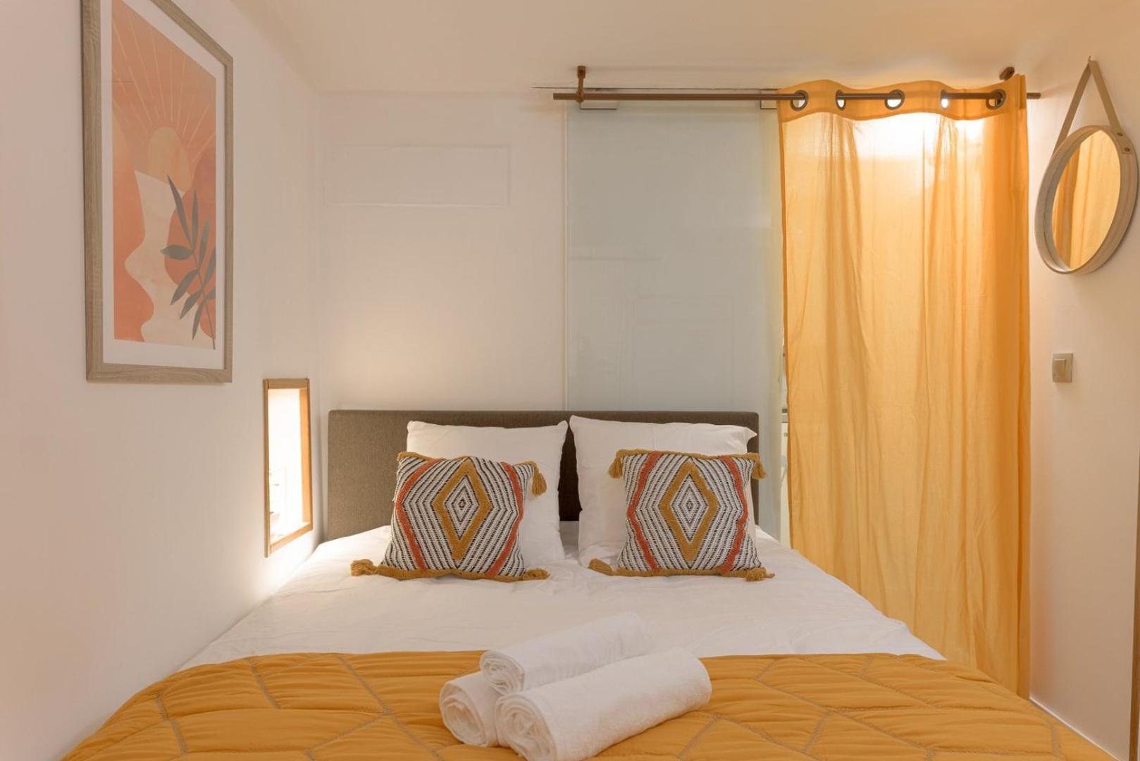 2 Pieces Cosy Et Elegant A Apartment *